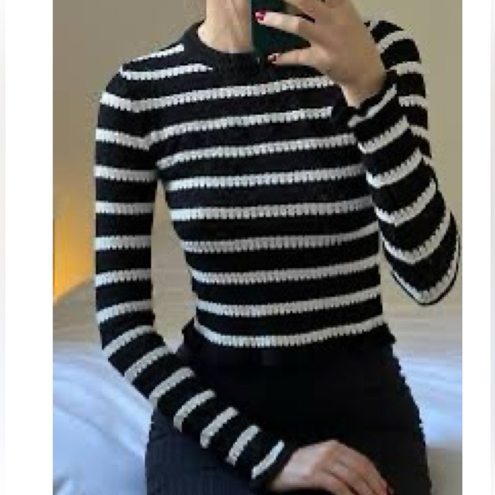 Zara black and white striped sweater is size L but it runs small, - Picture 1 of 12